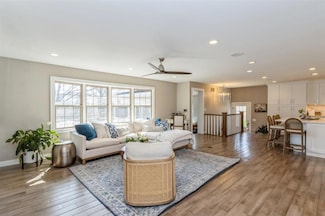 1917 Rochester Ct, Iowa City, IA 52245
