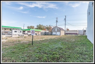 226 N Main St, Seymour, WI 54165