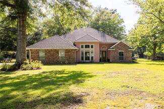 69445 16th Section Rd, Pearl River, LA 70452