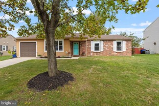 12 Brighton Rd, Westampton, NJ 08060