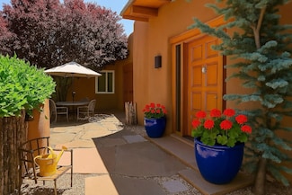 44 Lodge Cir Unit C, Santa Fe, NM 87506
