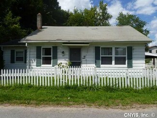 3207 Maple Ln, Durhamville, NY 13054