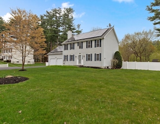 85 Pine St, Franklin, MA 02038