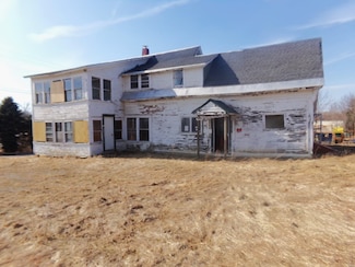 4068 Vermont 105, Newport, VT 05857