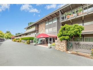 4460 SW Scholls Ferry Rd Unit 5, Portland, OR 97225