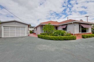 241 E Oakwood Blvd, Redwood City, CA 94061
