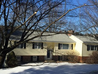 46 River Rd, Hanover, NH 03755