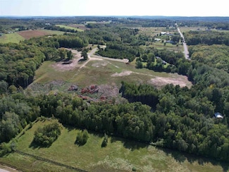 4688 Sunset View Ln, Petoskey, MI 49770