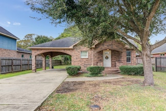 8123 Tareyton Ln, Houston, TX 77075