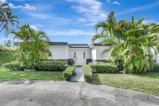 6541 Mckinley St, Hollywood, FL 33024