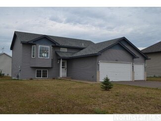 1100 Pond View Dr, Braham, MN 55006