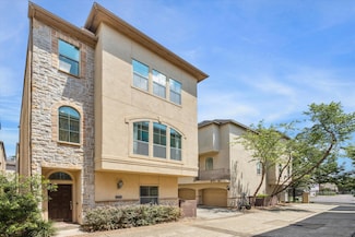 574 Bomar St, Houston, TX 77006