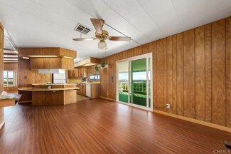 275 S Worthington St Unit 105, Spring Valley, CA 91977