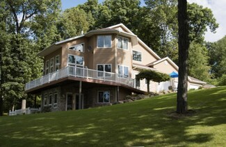 2630 Winona Dr, Osseo, MI 49266
