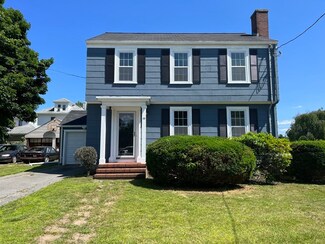 65 Larchwood Rd, Methuen, MA 01844