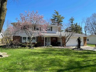 5323 Fernwood Ave, Fort Wayne, IN 46809