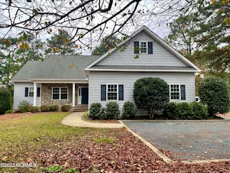 108 Fawnwood Dr, Seven Lakes, NC 27376