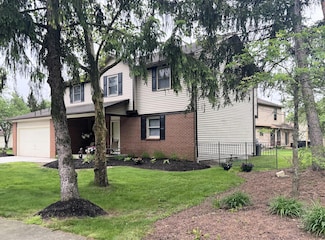 587 Colony Dr, Westerville, OH 43081