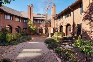 139 N Central Ave Unit H, Saint Louis, MO 63105