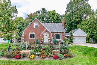 4615 Monticello Blvd, Cleveland, OH 44143