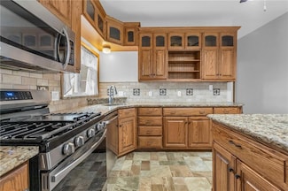 316 W 5th Ave, Garnett, KS 66032