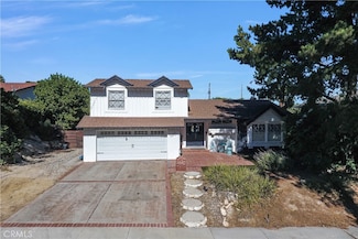 8308 Jason Ave, Canoga Park, CA 91304