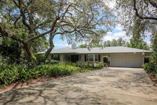 882 Redwood Way, Lake Wales, FL 33898