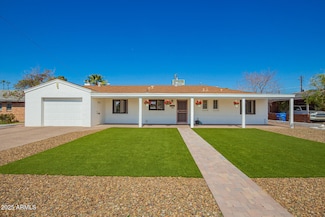 3028 E Highland Ave, Phoenix, AZ 85016
