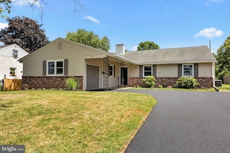 735 Saint Davids Ave, Warminster, PA 18974