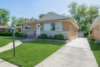1919 Sunnyside Ave, Westchester, IL 60154