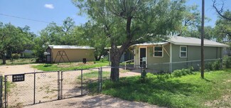 506 N Parkview Dr, Mertzon, TX 76941