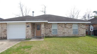 174 E Oakland St, Saint Rose, LA 70087