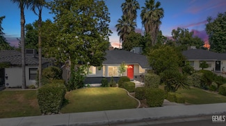 1701 Elm St, Bakersfield, CA 93301