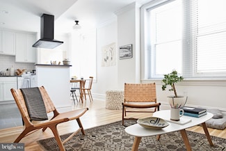 1520 28 Spruce St Unit 205, Philadelphia, PA 19102