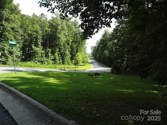 1335 Prince William Dr NE Unit 10, Lenoir, NC 28645