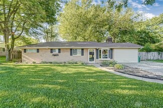 2927 Mckay Rd, Beavercreek, OH 45432