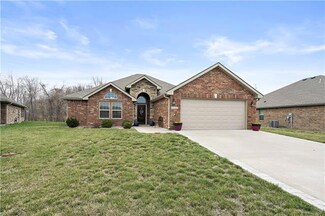 1703 NW Broadway St, Grain Valley, MO 64029