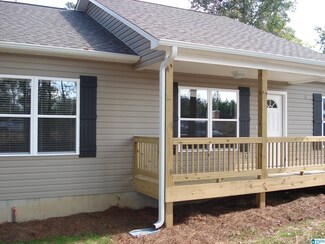 814 Holt Cir, Hayden, AL 35079