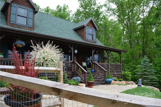 394 Hummingbird Ln, Elk Park, NC 28622
