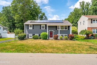 53 Wertman Ln, Albany, NY 12211