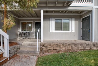 1527 NW Juniper St Unit 2, Bend, OR 97703