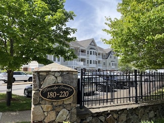 190 Chickering Rd Unit 313D, North Andover, MA 01845