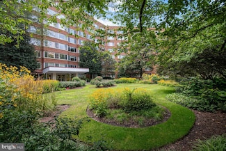 4000 Tunlaw Rd NW Unit 419, Washington, DC 20007
