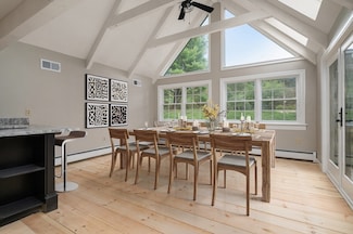 27 W Barn Rd, North Attleboro, MA 02760