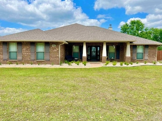 2924 Sundance Ln, Cantonment, FL 32533