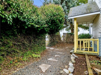 2125 4th St, Port Townsend, WA 98368