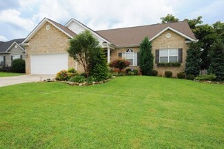 919 Mackenzie Dr, Maryville, TN 37804