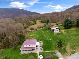 250 Robertson Mountain Rd, Narrows, VA 24124