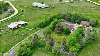 16 Summit Dr, Gillette, WY 82718