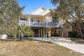 134 NE 11th St, Oak Island, NC 28465
